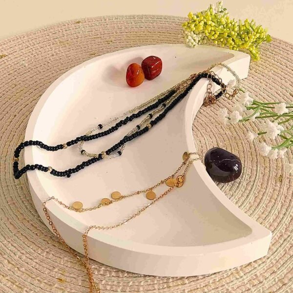 bandeja en forma de media luna para decorar tu hogar